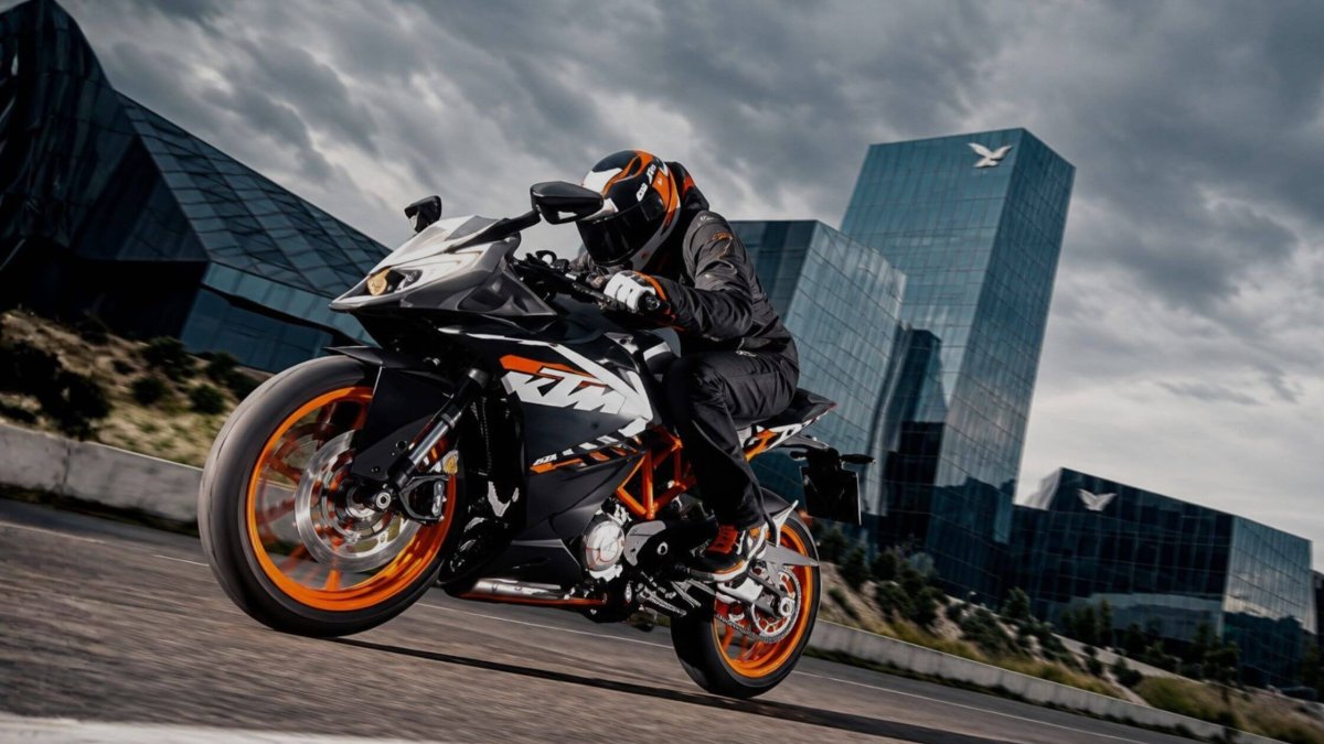 300 KM DE RUTA POR CATALUNYA CON TU MOTO KTM