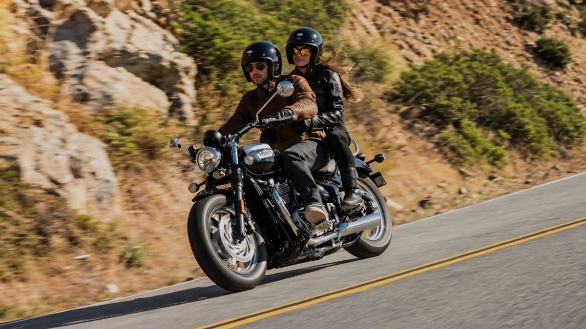 10 consejos para conducir tu moto de manera segura
