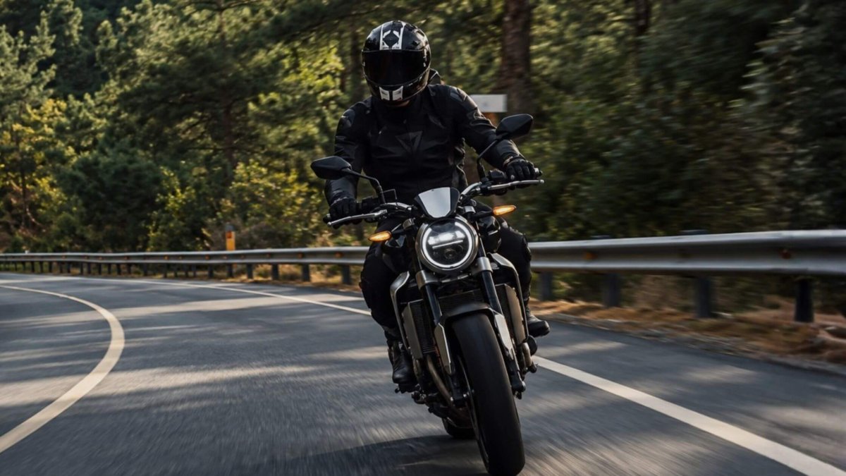 ¿Cómo funciona una moto?