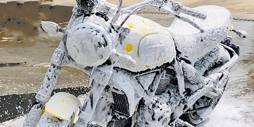 Cómo lavar una moto