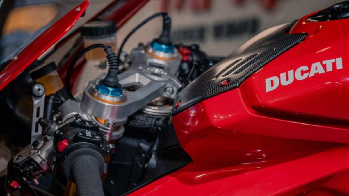 ¿Qué es el efecto giroscópico de una moto?