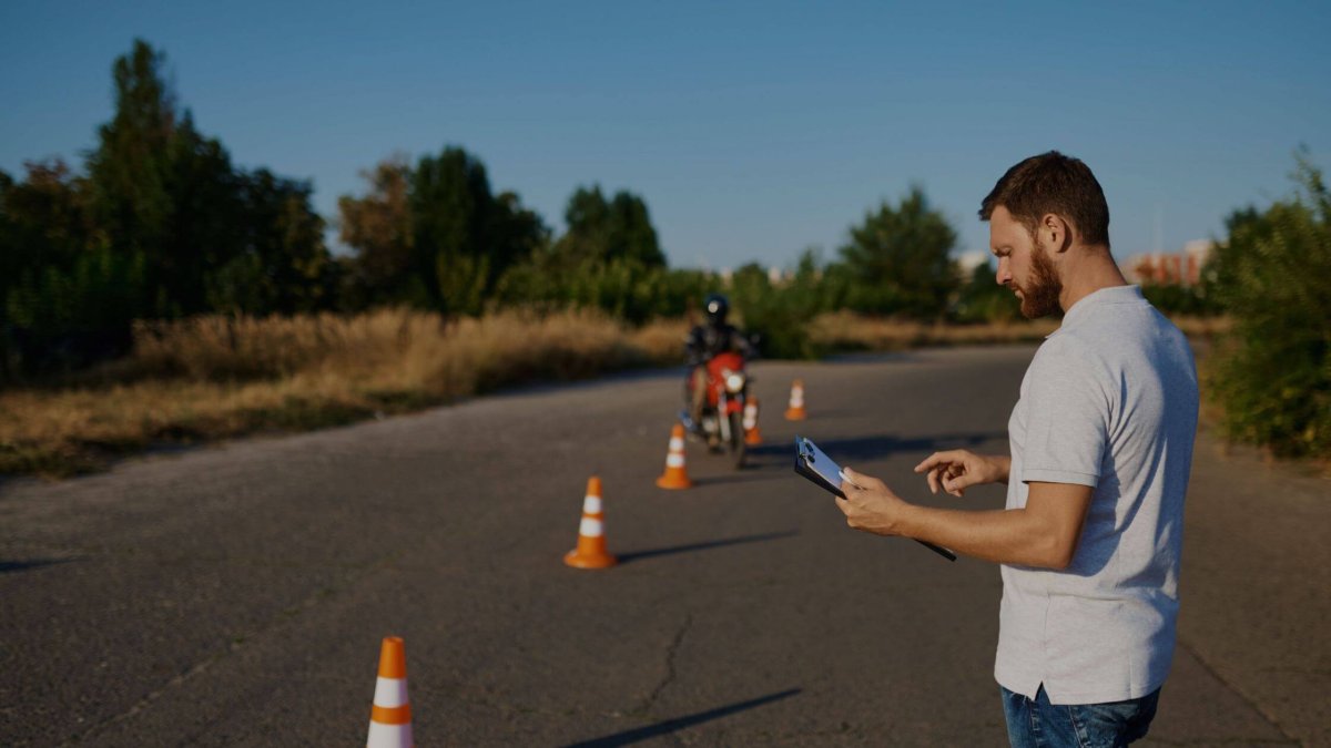 Cambios en el Carnet A de moto en 2025_ Todo lo que necesitas saber