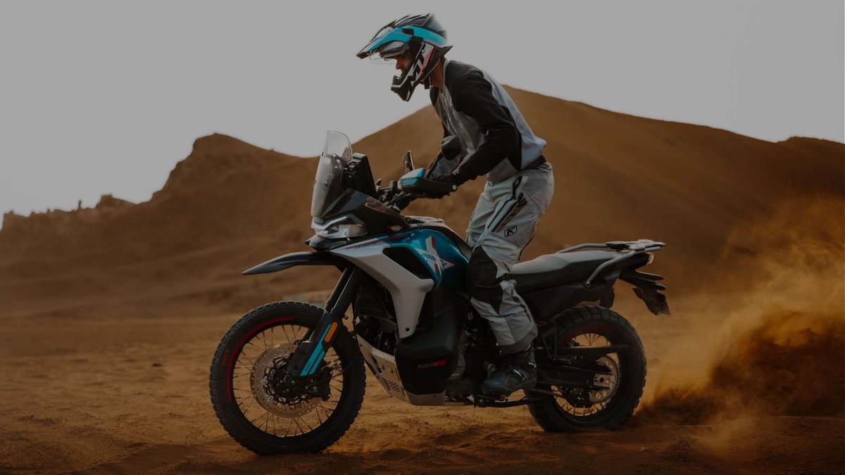 Así es la CFMOTO 800MT-X 2025: ¿la mejor trail de media cilindrada?