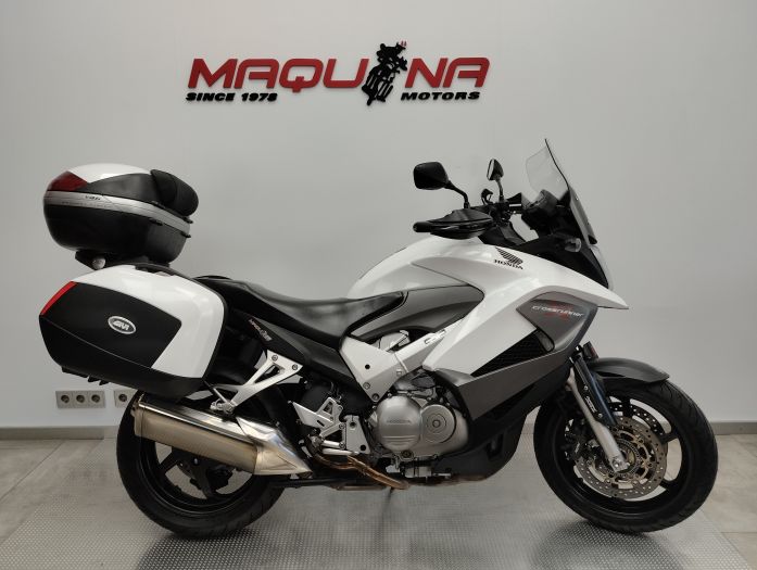 CROSSRUNNER VFR800X