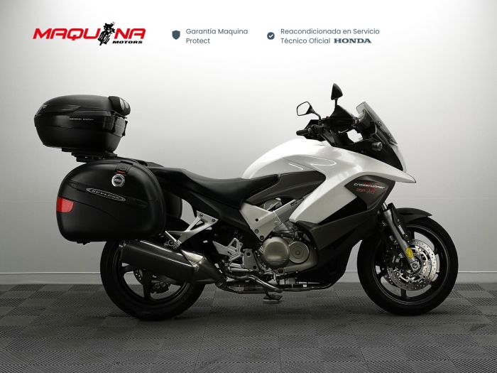 CROSSRUNNER VFR800X