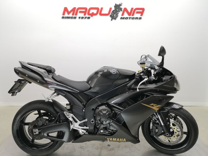 YZF R1