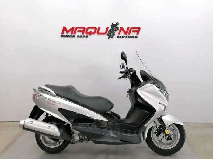 SUZUKI BURGMAN 125 – Maquina Motors motos ocasión