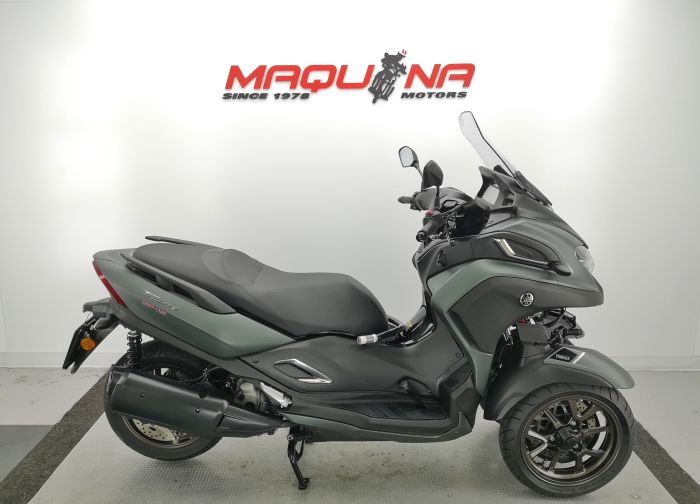 TRICITY 300