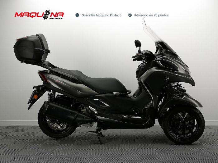 TRICITY 300