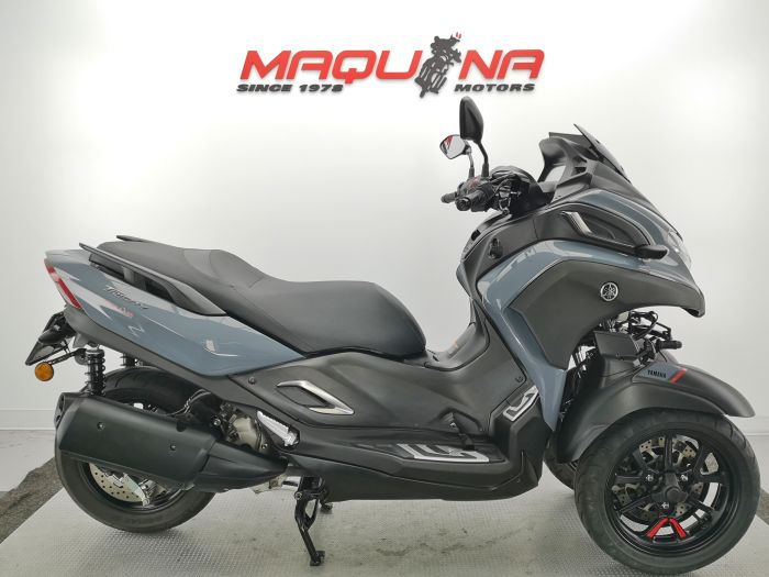 TRICITY 300