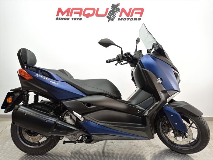 X-MAX 300