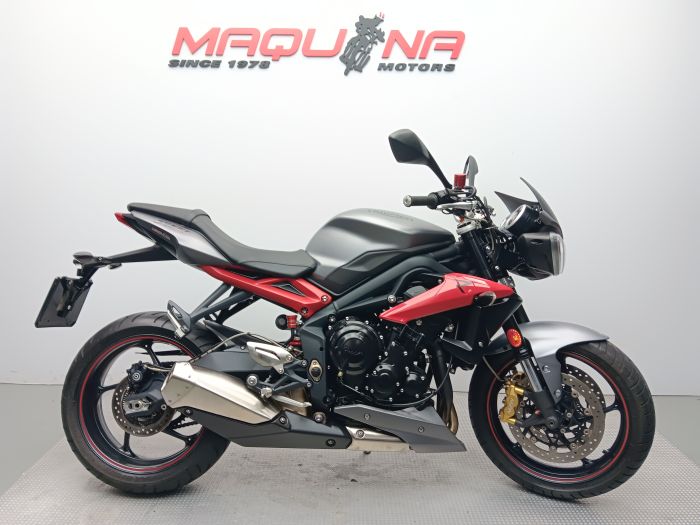 STREET TRIPLE R