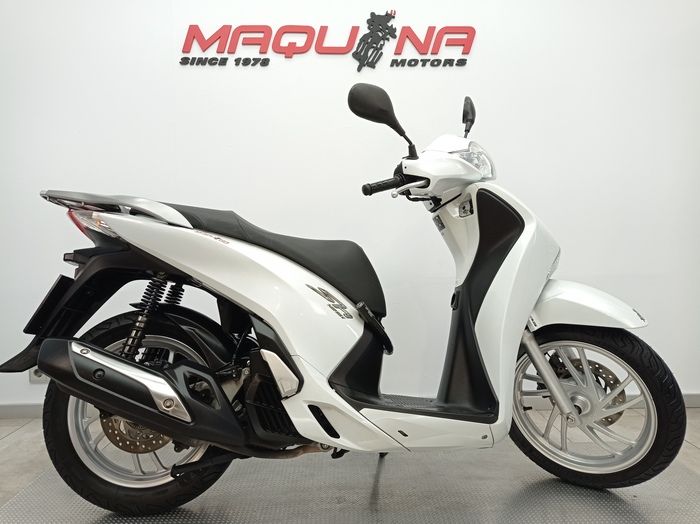 SCOOPY SH125I ABS