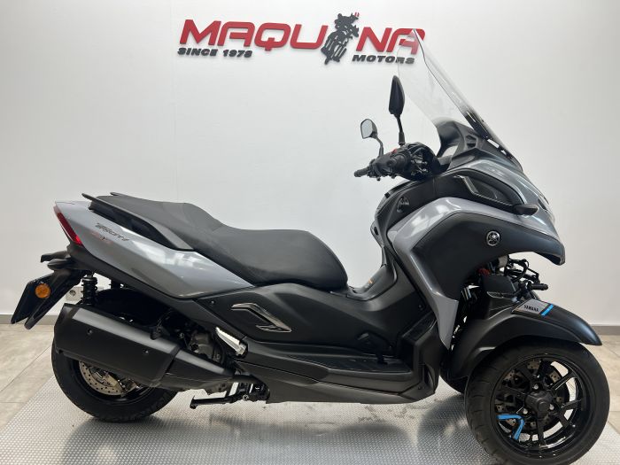 TRICITY 300