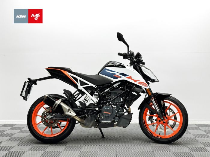 125 DUKE
