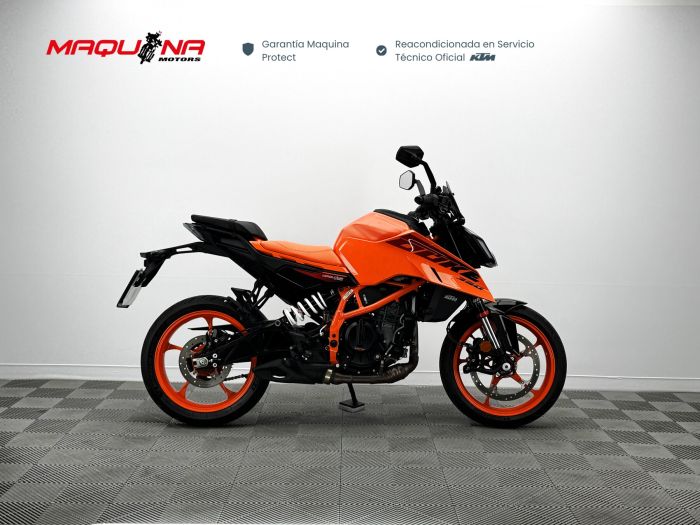 390 DUKE