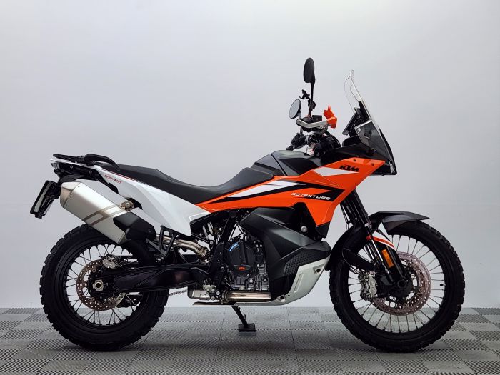 890 ADVENTURE