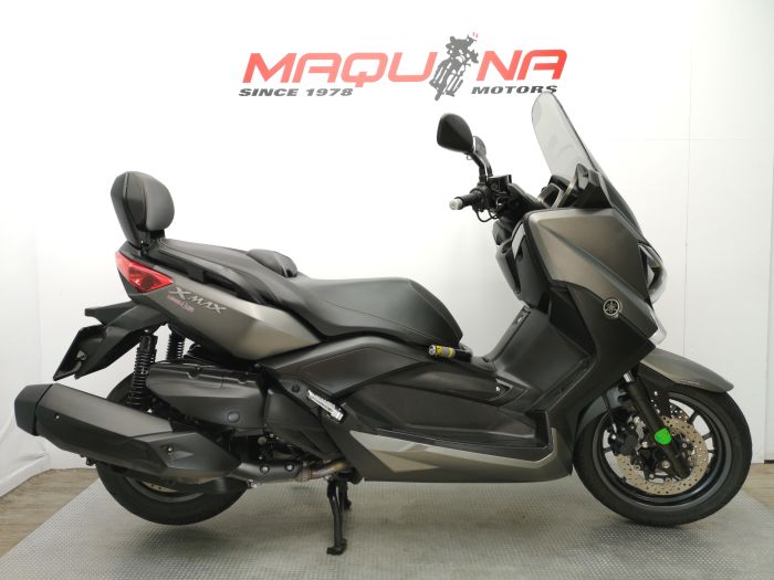 XMAX 400
