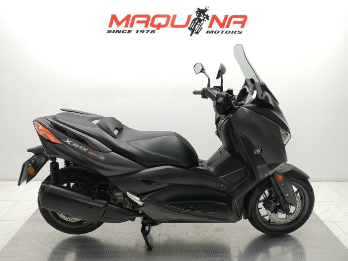 X-MAX 300