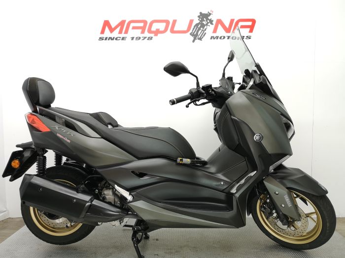 X-MAX 300 TECH MAX