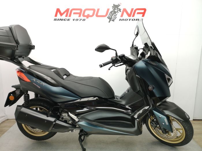 X-MAX 300 TECH MAX