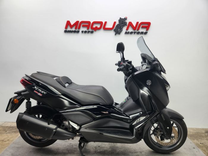 X-MAX 300 TECH MAX