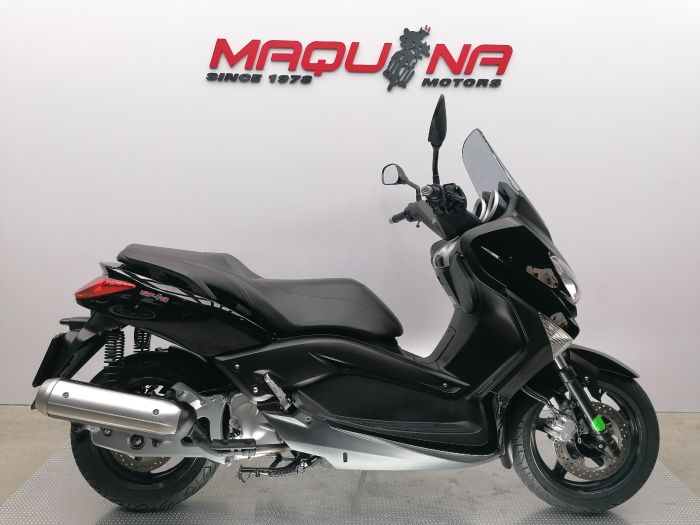 X MAX 125