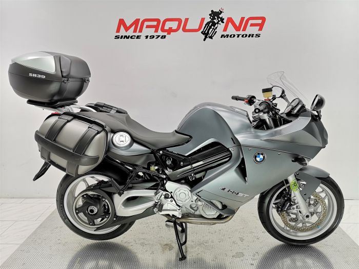 F 800 ST