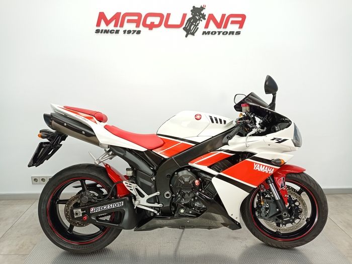 YZF R1