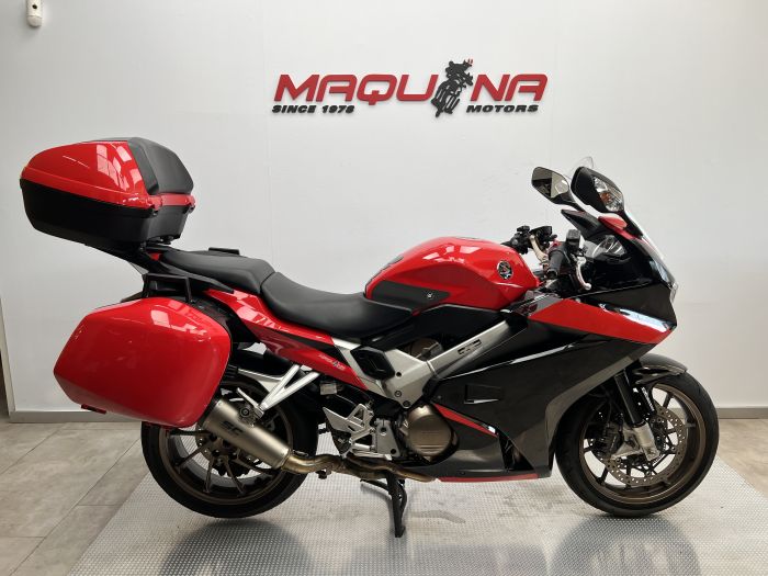 VFR 800F
