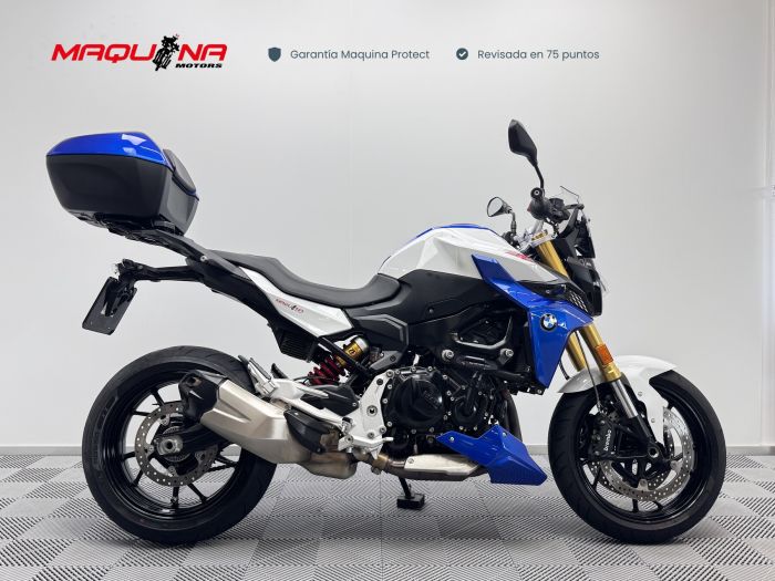 F 900 R