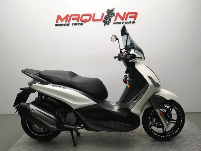 PIAGGIO BEVERLY 350 ABS – Maquina Motors motos ocasión