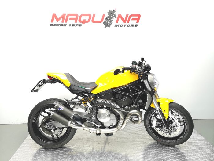 MONSTER 821