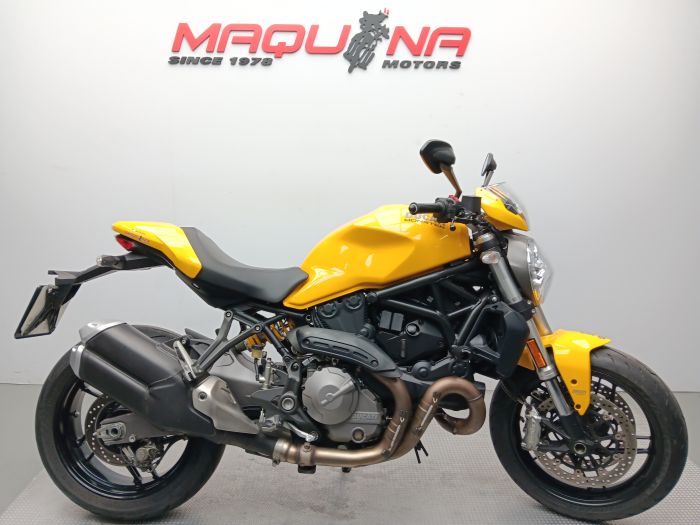 MONSTER 821
