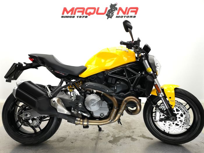 MONSTER 821