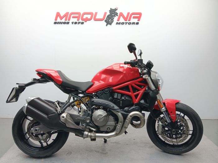 MONSTER 821