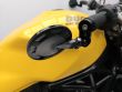 MONSTER 821