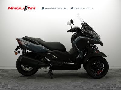 YAMAHA TRICITY 300