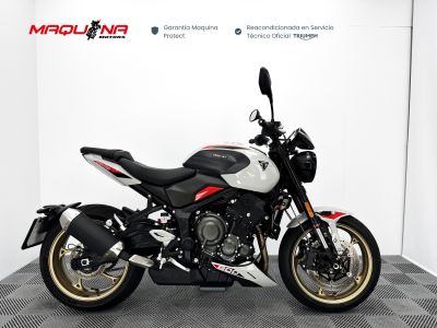 TRIUMPH TRIDENT 800