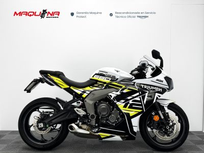 TRIUMPH DAYTONA 660