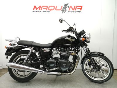 TRIUMPH BONNEVILLE 900-Segunda Mano