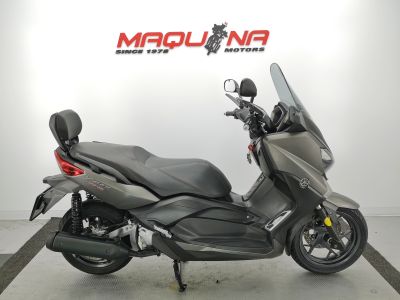 YAMAHA X-MAX 250 ABS