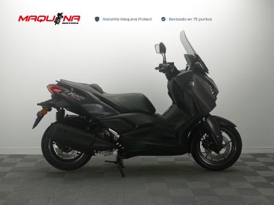 YAMAHA X-MAX 300