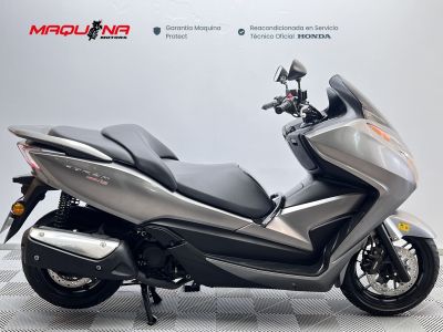 HONDA FORZA 300-Segunda Mano