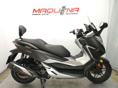 HONDA FORZA 300-Segunda Mano