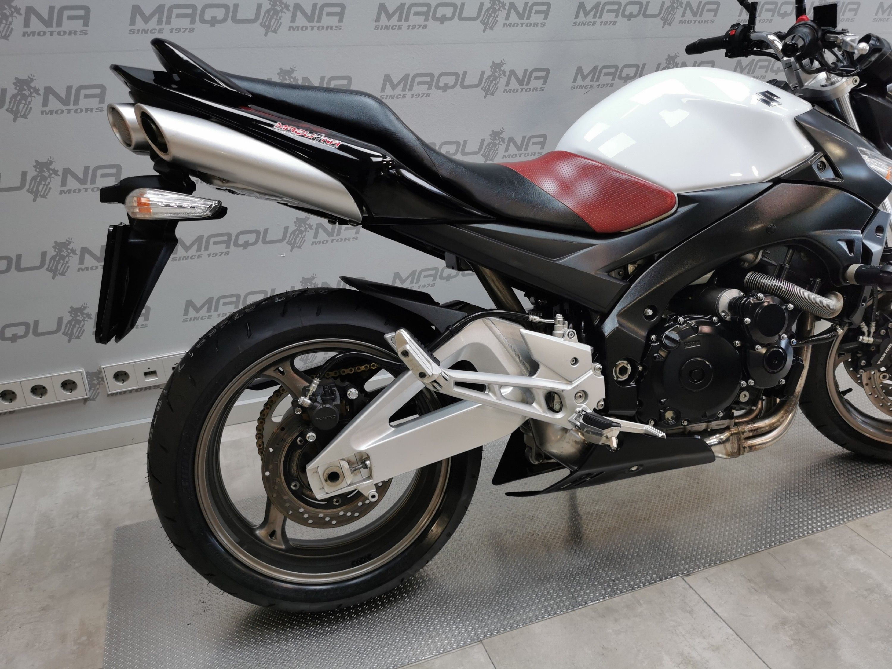 Suzuki gsr 600 запчасти